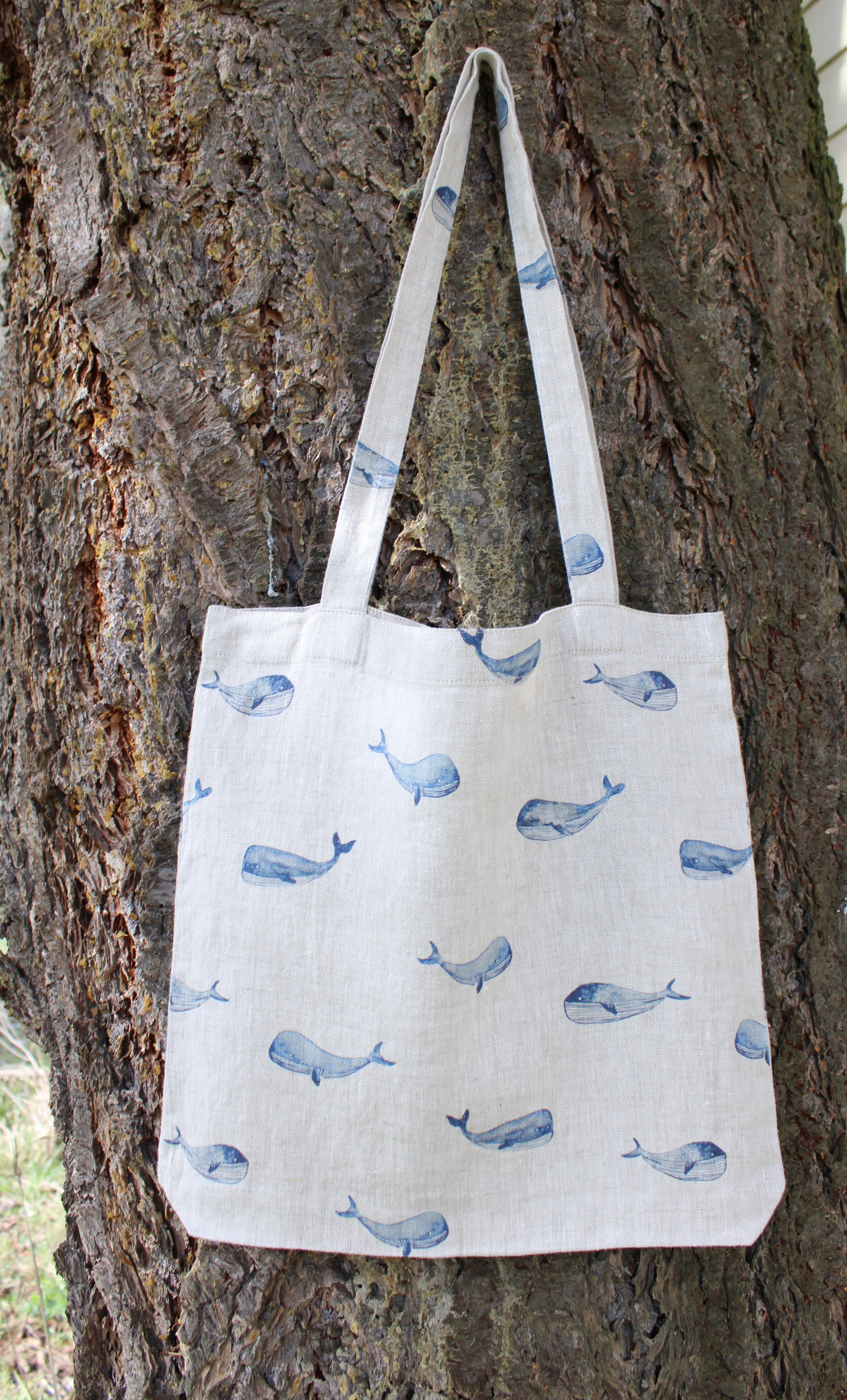 Linen Tote Bag Blue Whale